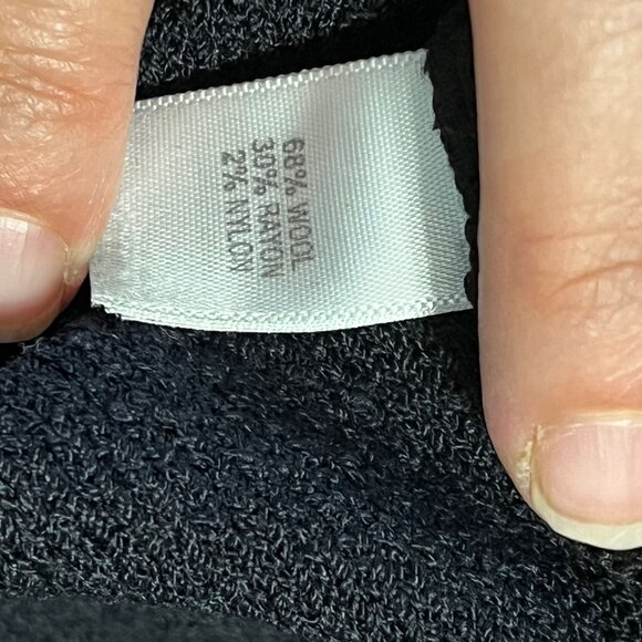 ST.JOHN COLLECTION Black Santana Boucle Knit Pencil Skirt Size 4 - Picture 9 of 9